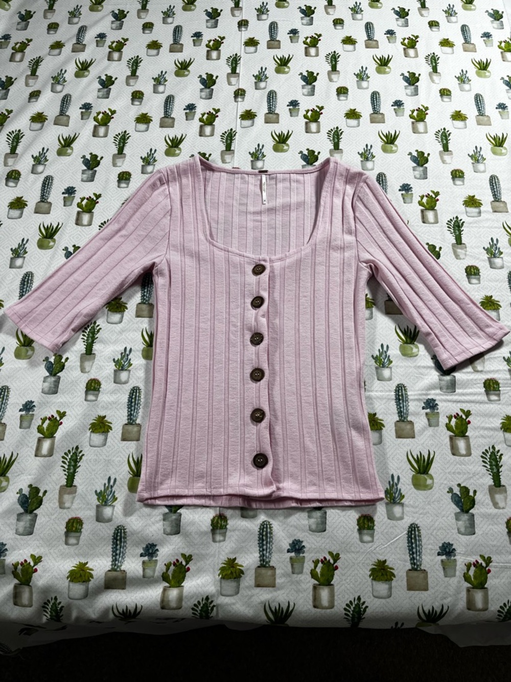 Free People Juniors Shirt size Medium Pink Button Up